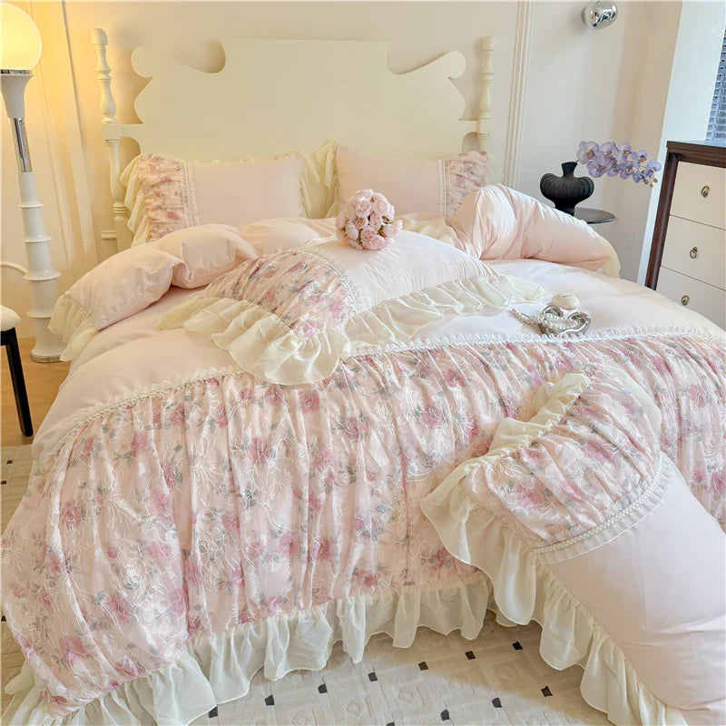 Princess Style Duvet Cover Sets with Lace Embroidery Bed Cover for Girls Queen/King Size Soft Pink Bedding with Ruffles
