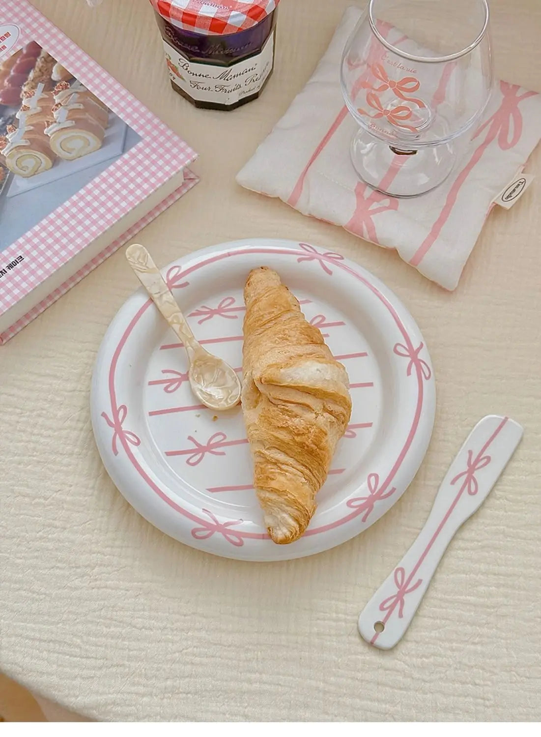 Girl Heart Bow Plate