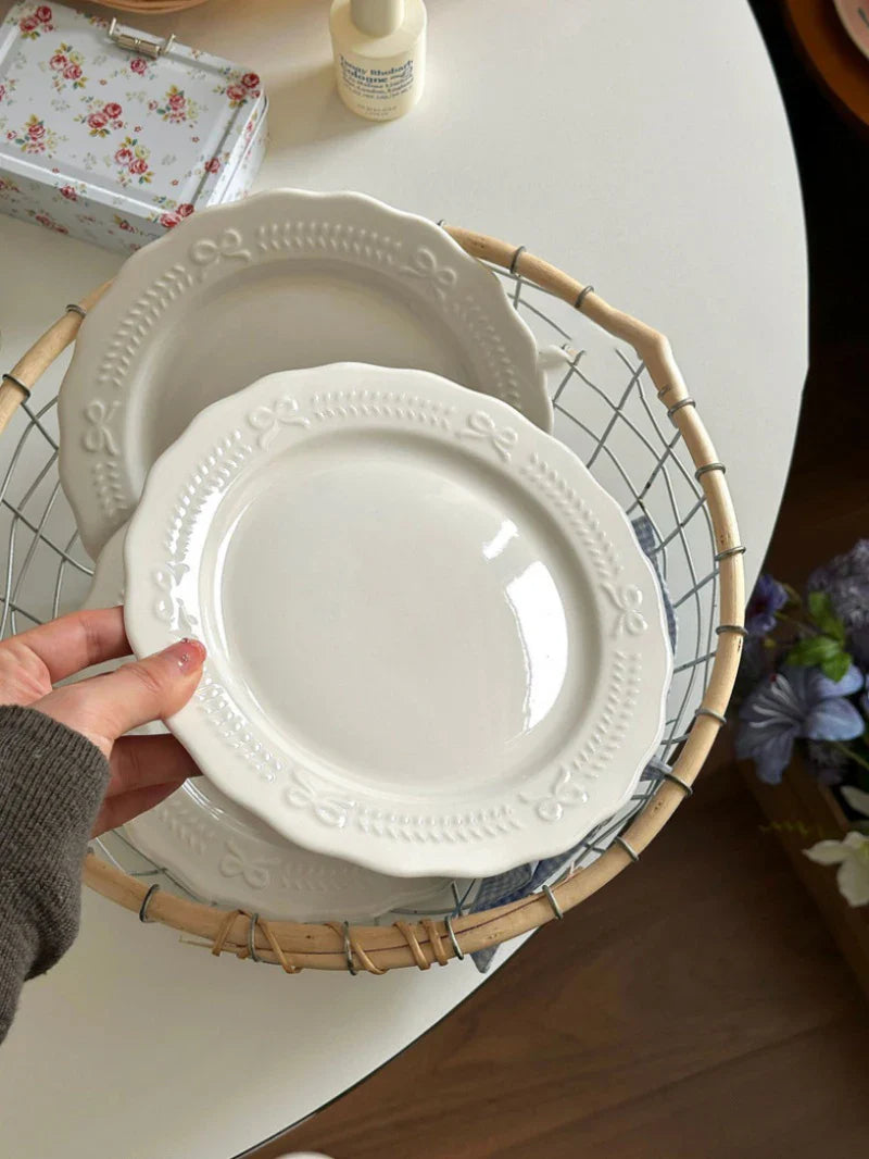 White Bow Embossed Ceramic Plate Dish Simple Dessert Disc 20.5cm Tableware