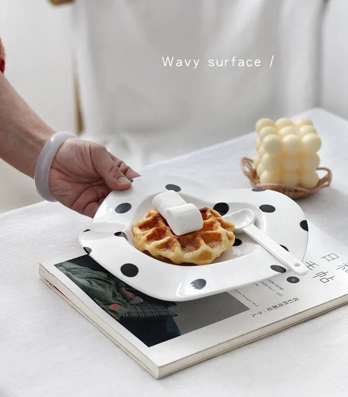 Ceramic Plate Dot Stripe Irregular Wave Shape