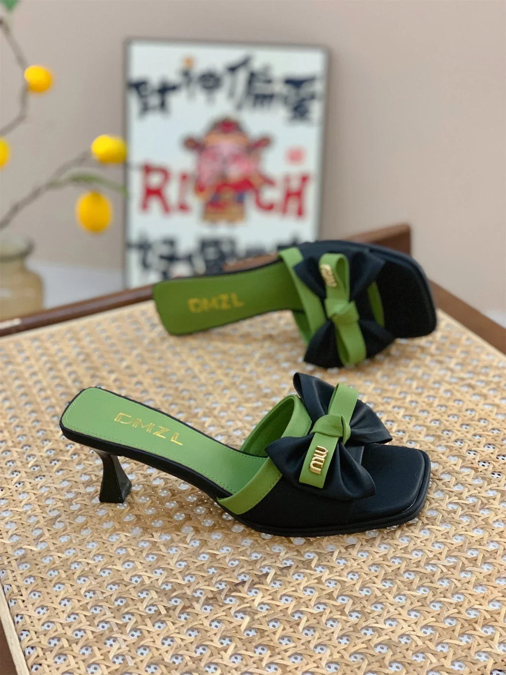 Fashionable Bow Tie Square Toe Slim Heel Women's Shoes