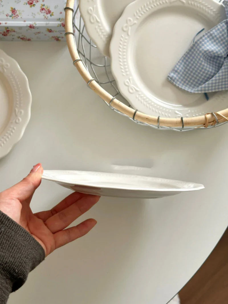 White Bow Embossed Ceramic Plate Dish Simple Dessert Disc 20.5cm Tableware