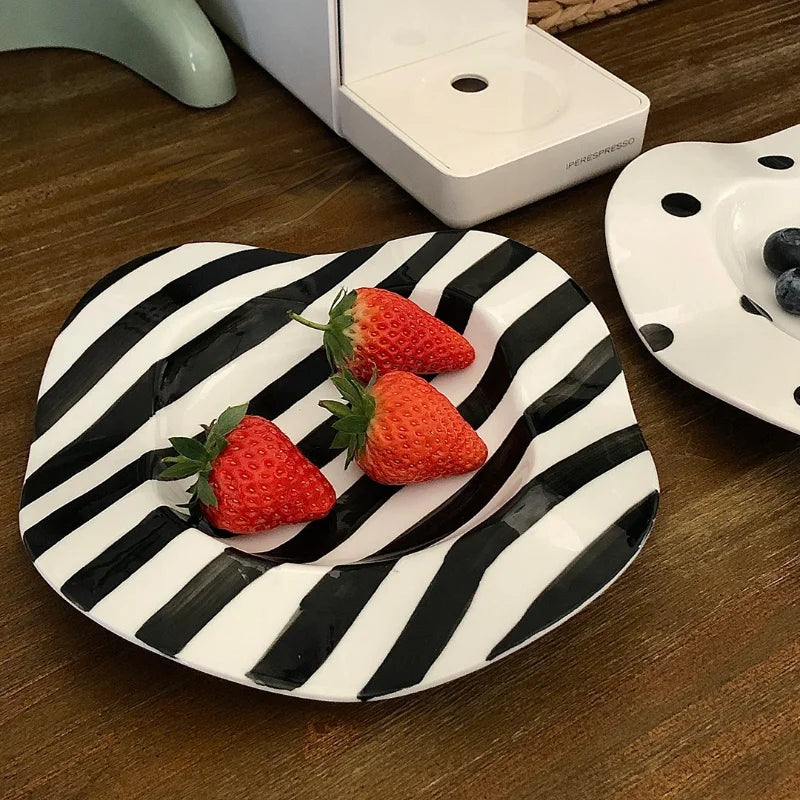 Ceramic Plate Dot Stripe Irregular Wave Shape