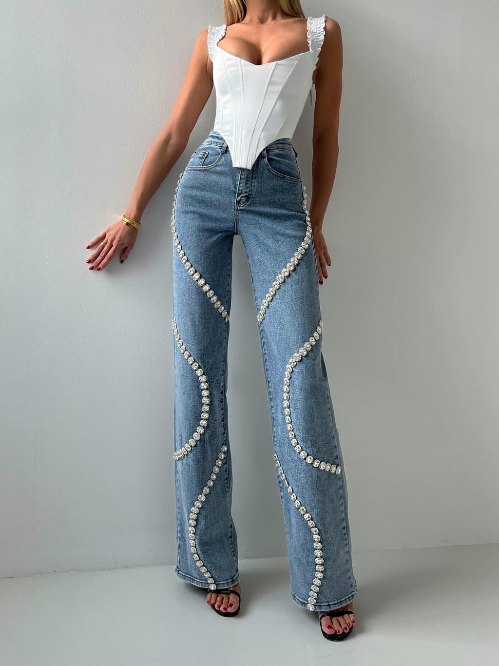 Loose Straight Leg Jeans And Fashionable Casual Pants With A Rhine Stone Denim Design