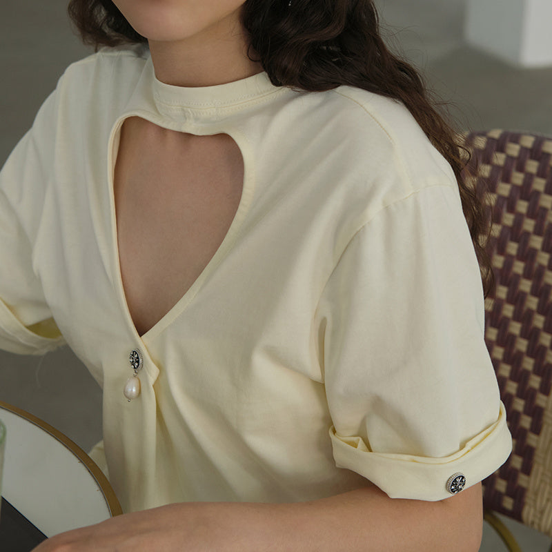 Vintage Pearl Brooch â€?Women's Decorative Accessory for Necklines