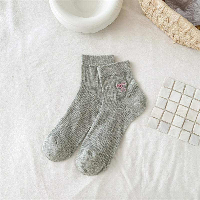 Feminine Bow Embroidered Short Thin Socks