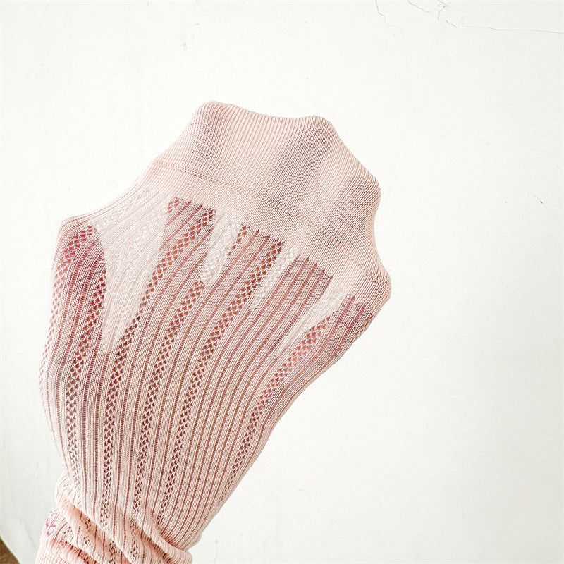 Feminine Bow Embroidered Short Thin Socks